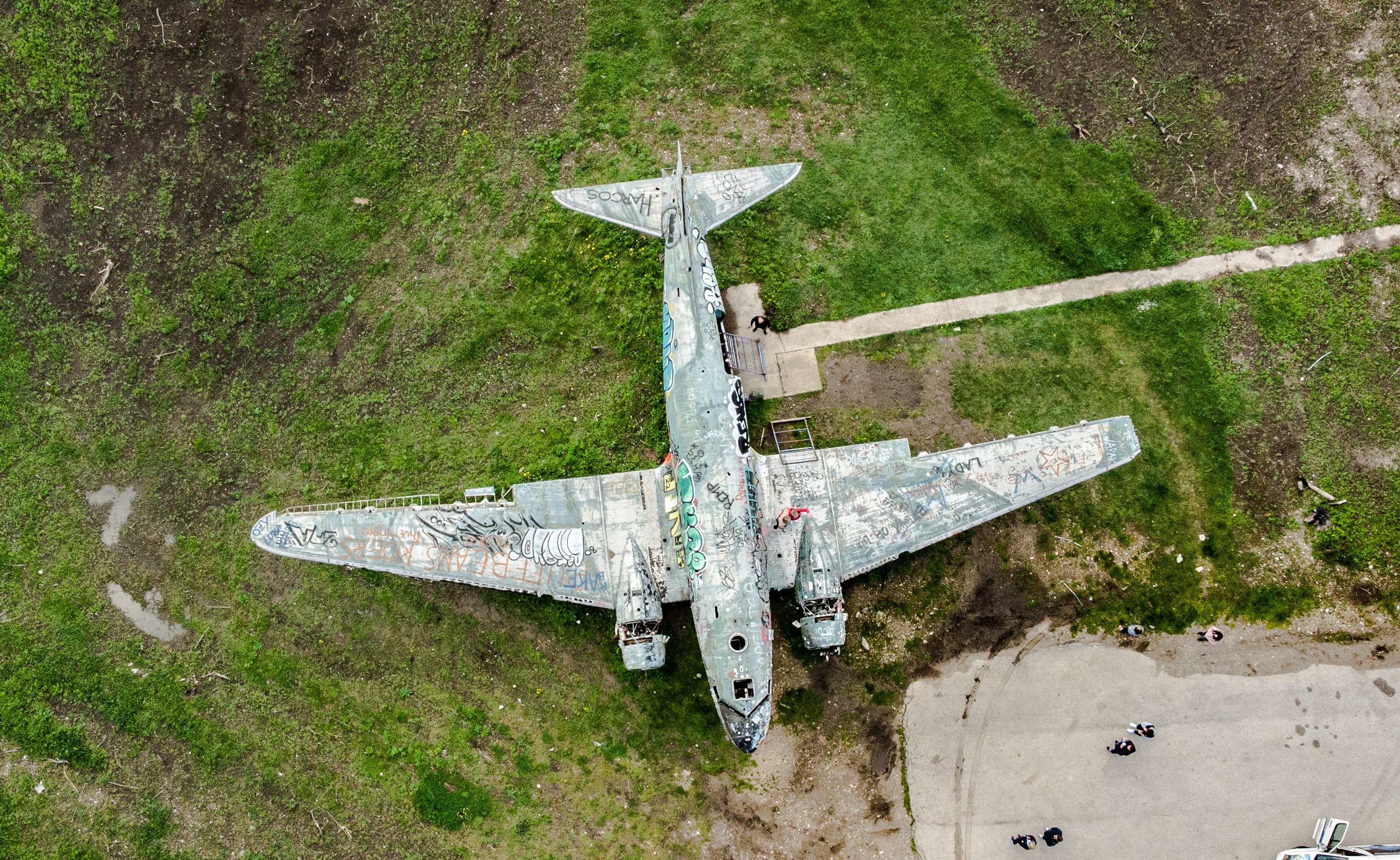 Service image